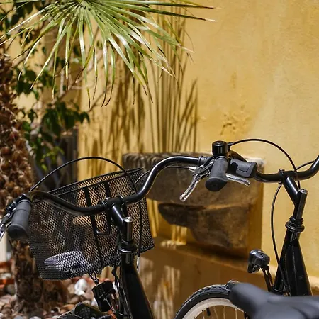 Cortile Santa Teresa Syracuse